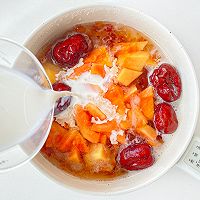 桃胶木瓜炖奶的做法图解8
