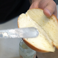 一个面团就能撑起一家店的台式面包—肉松包的做法图解18