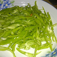 青椒荷包蛋的做法图解1