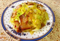 #春日养生局#干锅回锅肉酸辣包心菜 手撕包心菜的做法
