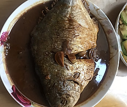 红烧金鲳鱼（煎鱼不粘锅秘方）的做法