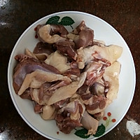 鸭肉苦瓜煲的做法图解1