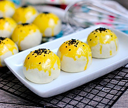 经典版蛋黄酥 高颜值的美味#KitchenAid的美食故事#的做法