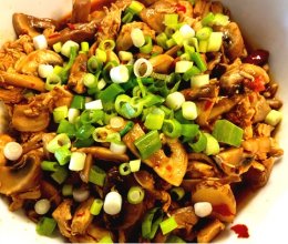 蘑菇烧鸡，日常厨房的做法