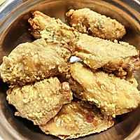 完胜KFC的“椒盐蒜香炸鸡翅”的做法图解5