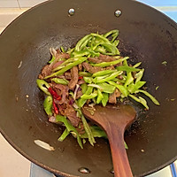 #味达美名厨福气汁，新春添口福#青椒炒牛肉的做法图解6