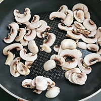 低脂蘑菇意面的做法图解6