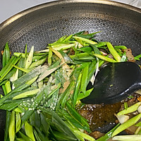 蒜苗炒腊肉的做法图解9