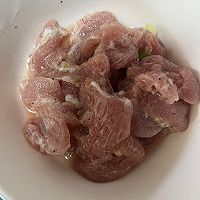 肉片豌豆尖汤的做法图解2