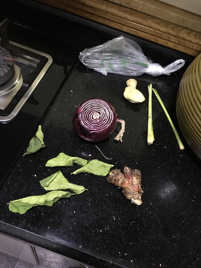 香茅鸡翅的做法图解1