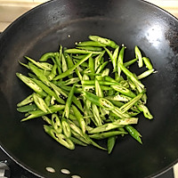农家辣椒炒肉的做法图解5