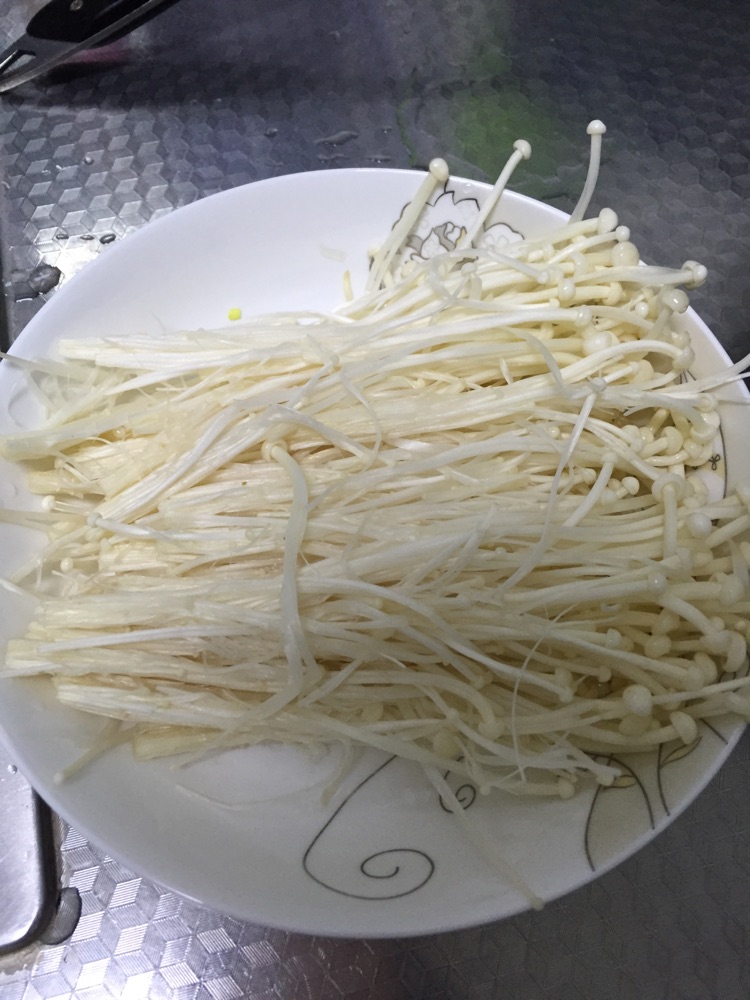 酸汤肥牛的做法图解2