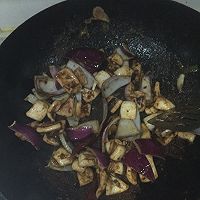 炒鱿鱼（烧烤味）的做法图解3