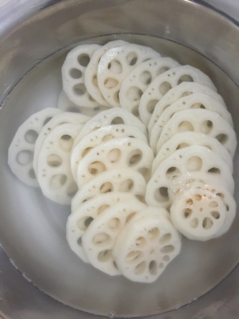 炸藕片的做法图解3