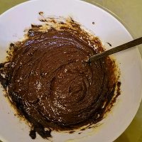 巧克力熔岩流心茶杯蛋糕的做法图解2