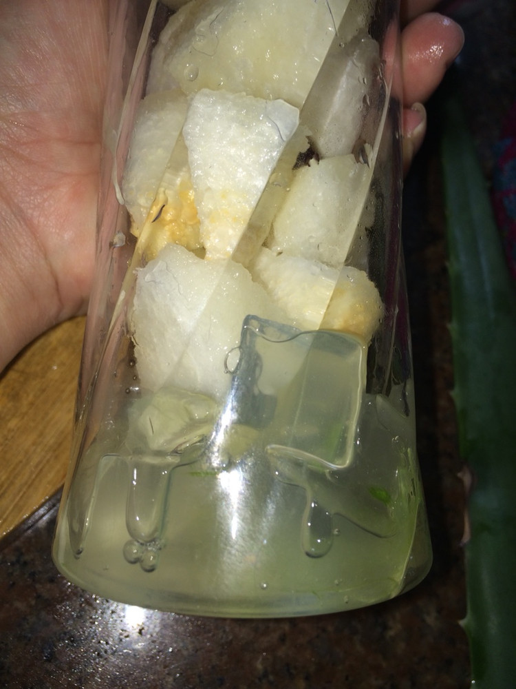 芦荟雪梨汁的做法