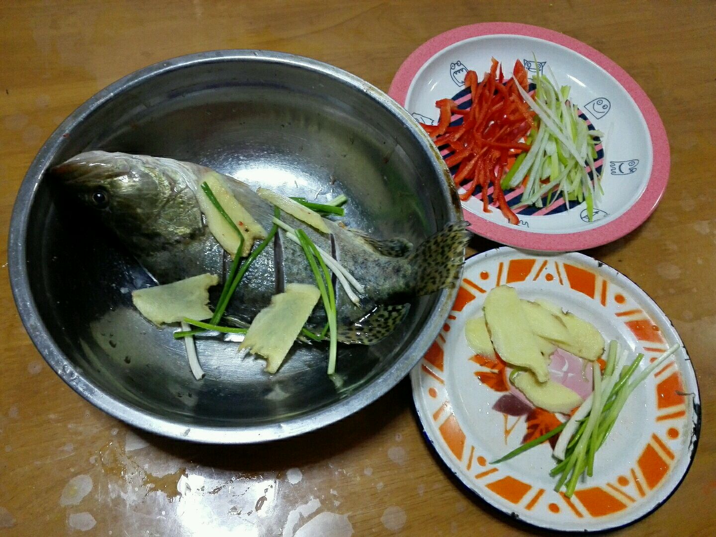 4月发文：清蒸鱼的做法，清蒸鱼怎么做好吃颜值高