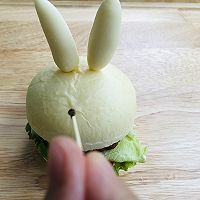 #肉食者联盟# 小兔子鸡腿汉堡的做法图解11