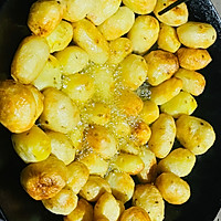 炕土豆的做法图解4