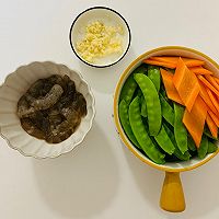 荷兰豆炒虾仁的做法图解2