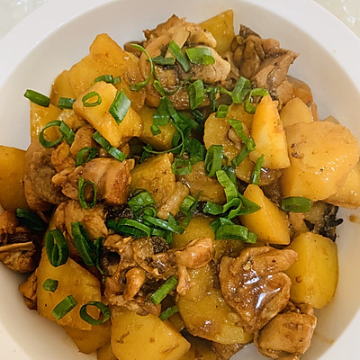 土豆烧鸡腿块
