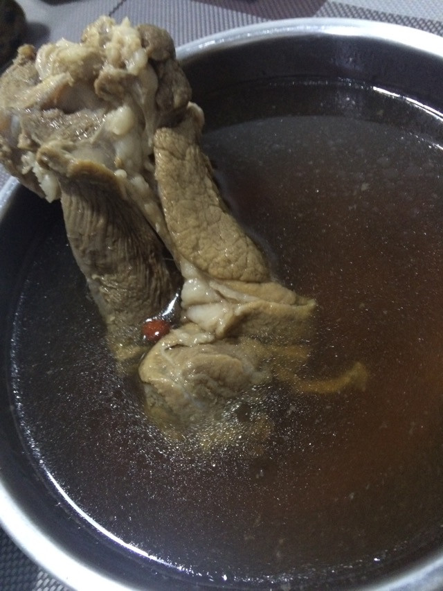 胴骨蛏干汤的做法