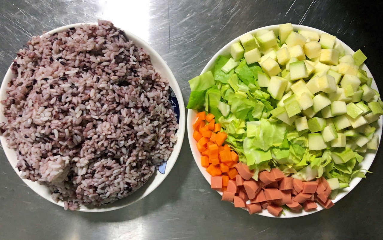 紫米饭团怎么做_紫米饭团的做法_豆果美食