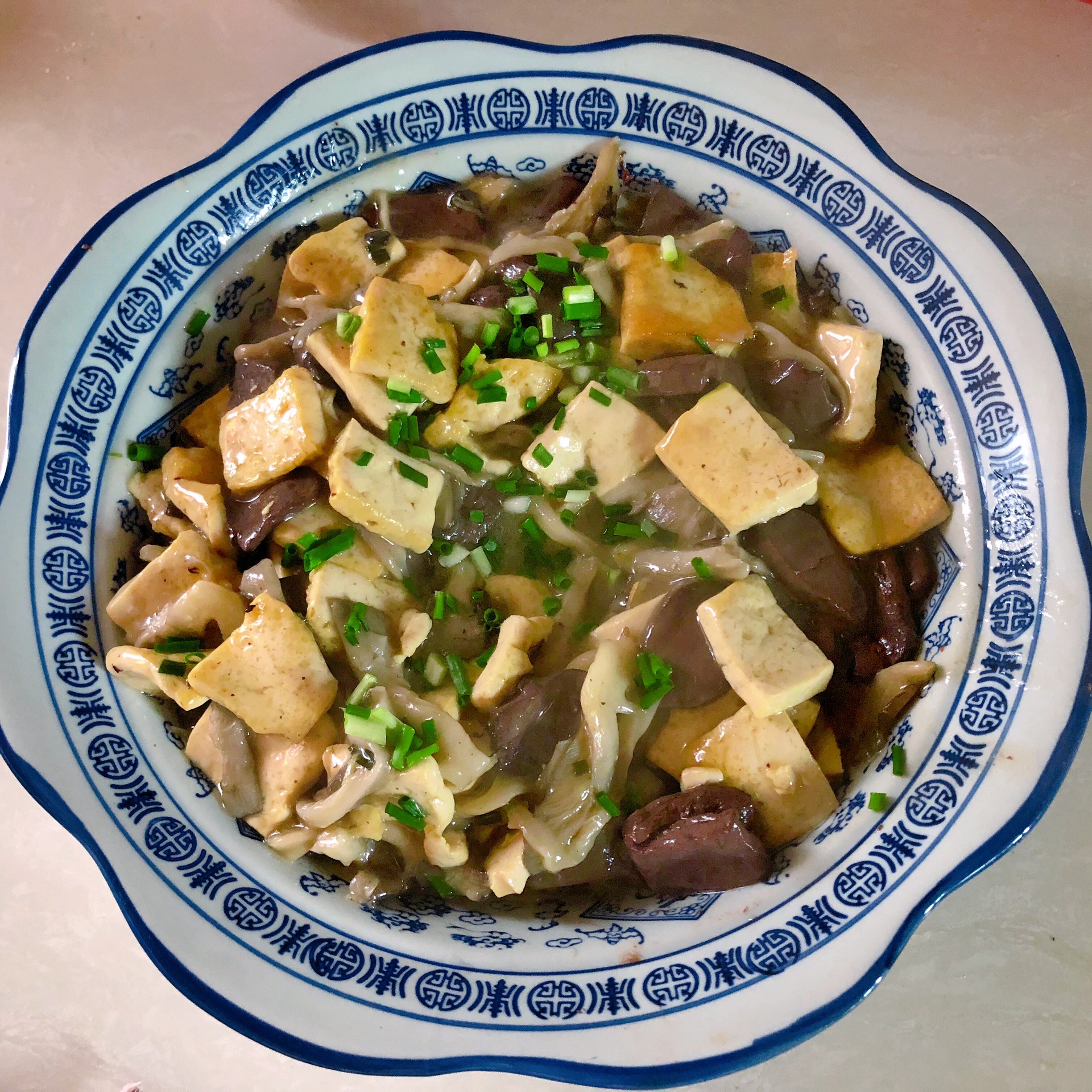 平菇肉末炖豆腐怎么做_平菇肉末炖豆腐的做法_豆果美食