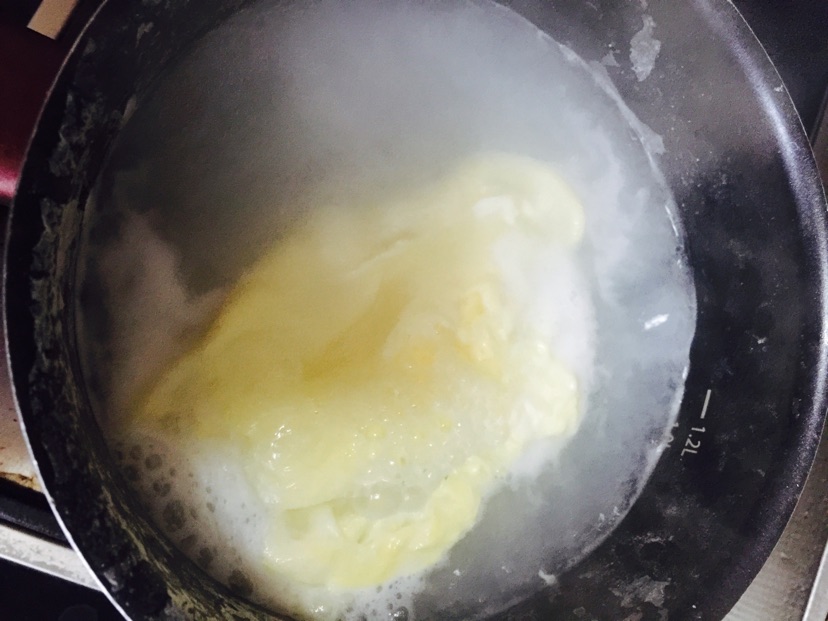 紫菜蛋花汤的做法图解2