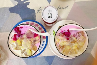夏日消暑小吃——牛奶水果果冻