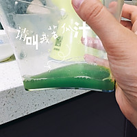 苦瓜汁的做法图解2