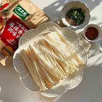 #加油 阿根廷#麻辣金针菇的做法图解1
