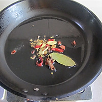 香菇鹌鹑蛋烧排骨的做法图解4