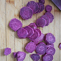 紫薯椰汁千层糕的做法图解2