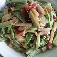 辣味西葫芦的做法图解1