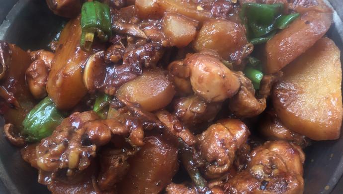 鸡腿烧土豆（孩子的最爱）