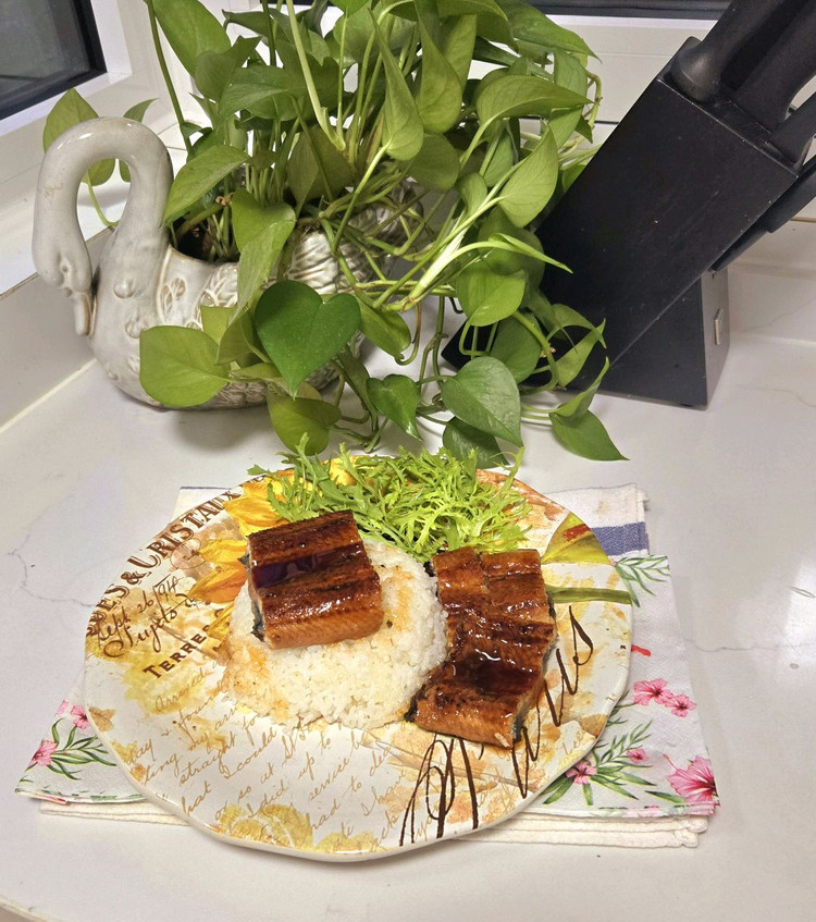 蒲烧鳗鱼饭的做法
