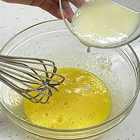从此不用买蛋糕卷了｜学会草莓蛋糕卷可以做一万种不同的口味的做法图解4