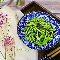 芦蒿炒邵稼楼酱菜丝的做法图解7