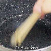 不用揉面的葱花鸡蛋饼孩子每周必点的早餐的做法图解6