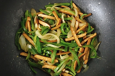 快手菜，青椒炒豆干