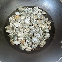蛤蜊肉小白菜的做法图解3