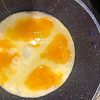 煎鸡蛋炒豆腐下饭菜的做法图解2