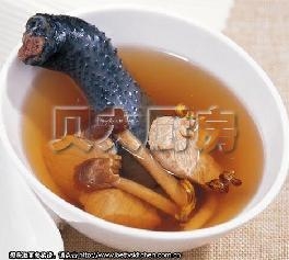 茶树菇煲乌鸡