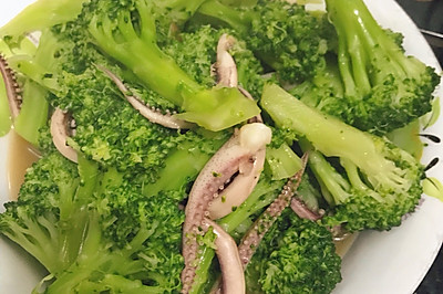 西兰花炒鱿鱼