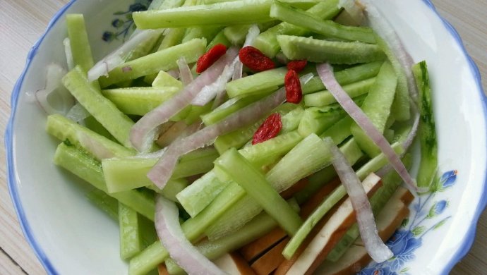 乐乐自家菜--凉拌黄瓜豆干
