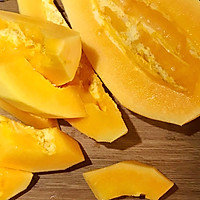 小姨妈老火汤：鲫鱼煲木瓜的做法图解6