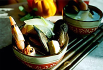 由内而外温暖的冬瓜海鲜汤的做法