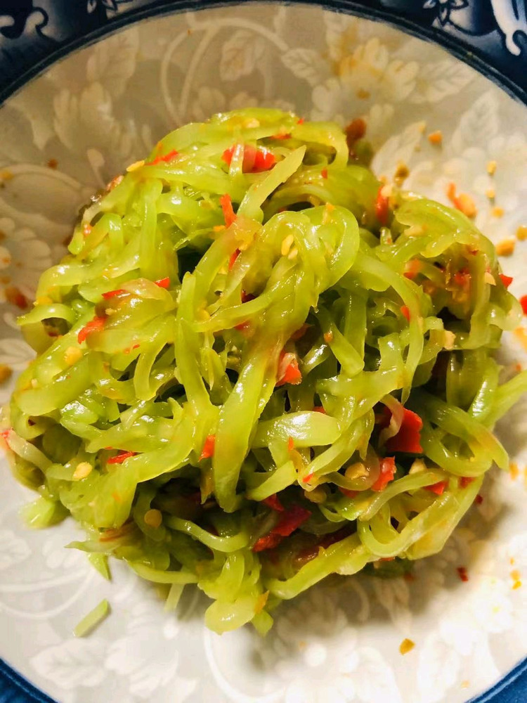 凉拌莴笋丝的做法