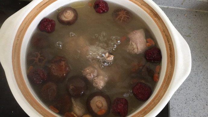 养颜鸡汤